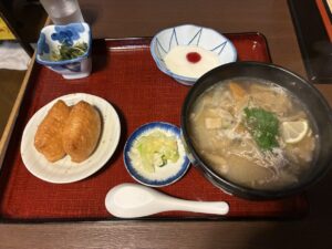 大沢温泉やはぎひっつみ定食
