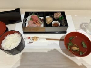 村上一鰭でランチ