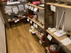 糠平温泉中村屋館内エゾリスの