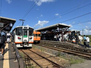 川跡駅ホーム