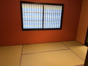 最初の六畳間