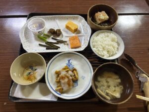 朝食